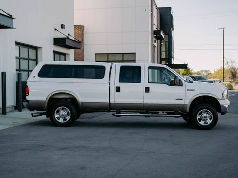 Used 2005 Ford F350 Lariat image 9