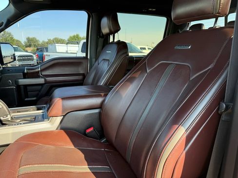 Used 2017 Ford F150 Platinum w/ Technology Package AWD/4WD image 31
