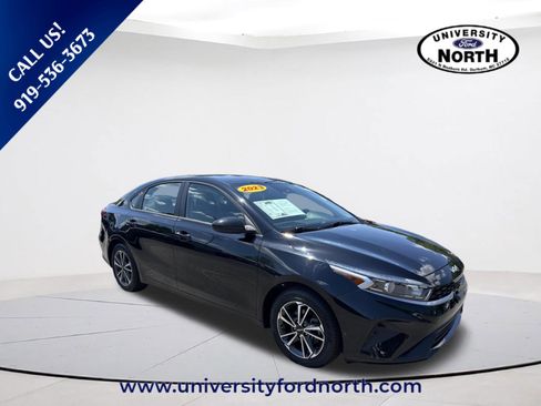Used 2023 Kia Forte LXS FWD image 1