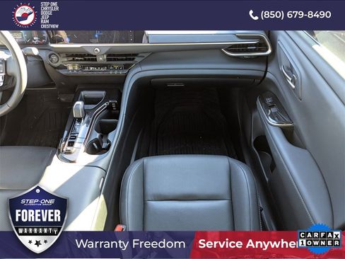 Used 2025 Toyota Crown XLE image 13