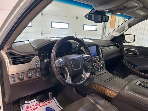 Used 2015 GMC Yukon Denali w/ Open Road Package AWD/4WD image 11
