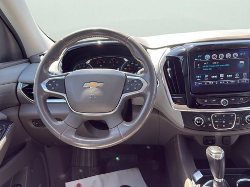 Used 2018 Chevrolet Traverse LT w/ LPO, Cargo Package FWD image 11