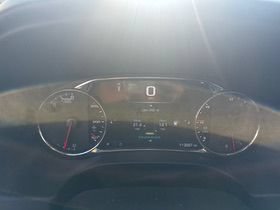 Used 2018 GMC Acadia Denali w/ Technology Package AWD/4WD image 9