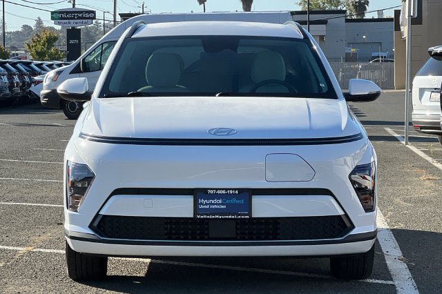 Certified 2024 Hyundai Kona SEL FWD image 11