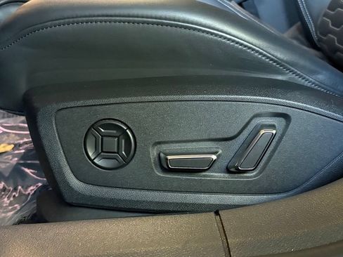 Used 2022 Audi RS 7 Sportback AWD/4WD image 23