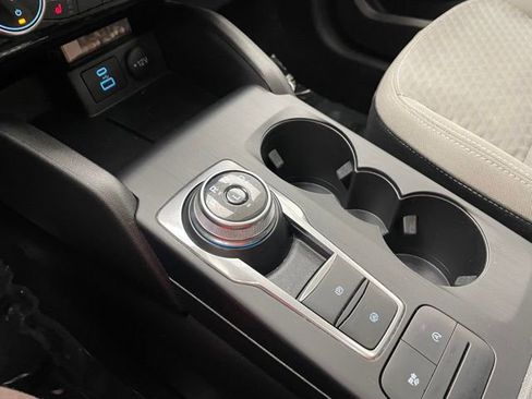 Used 2022 Ford Escape SE w/ SE Sport Appearance Package AWD/4WD image 7