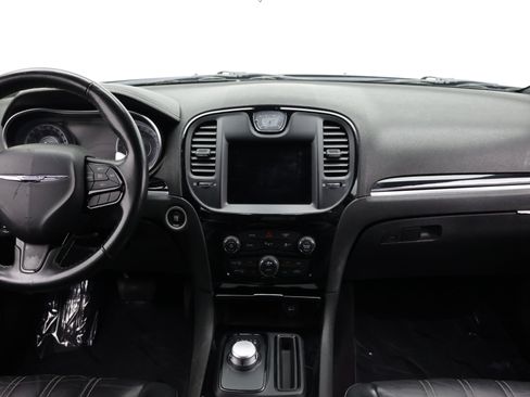 Used 2021 Chrysler 300 S RWD image 33