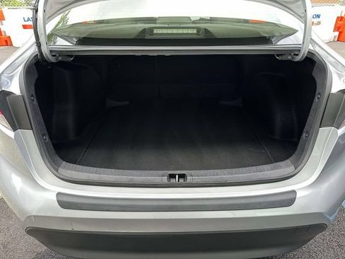 Used 2023 Toyota Corolla LE FWD image 11