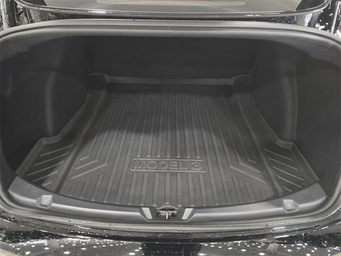 Used 2023 Tesla Model 3 Standard Range image 29