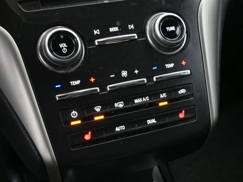 Used 2017 Lincoln MKC Select w/ Select Plus Package image 21