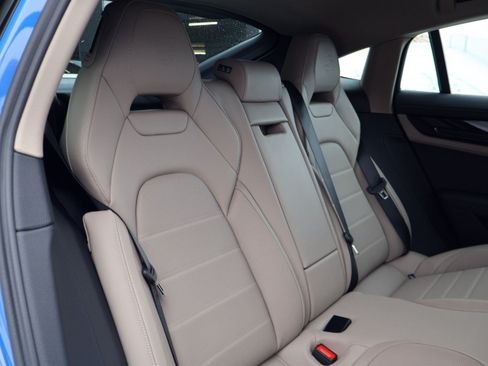 New 2026 Porsche Panamera image 23