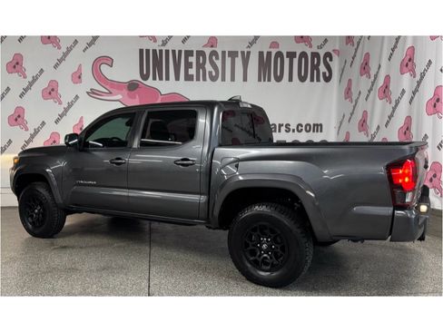 Used 2022 Toyota Tacoma SR5 image 13