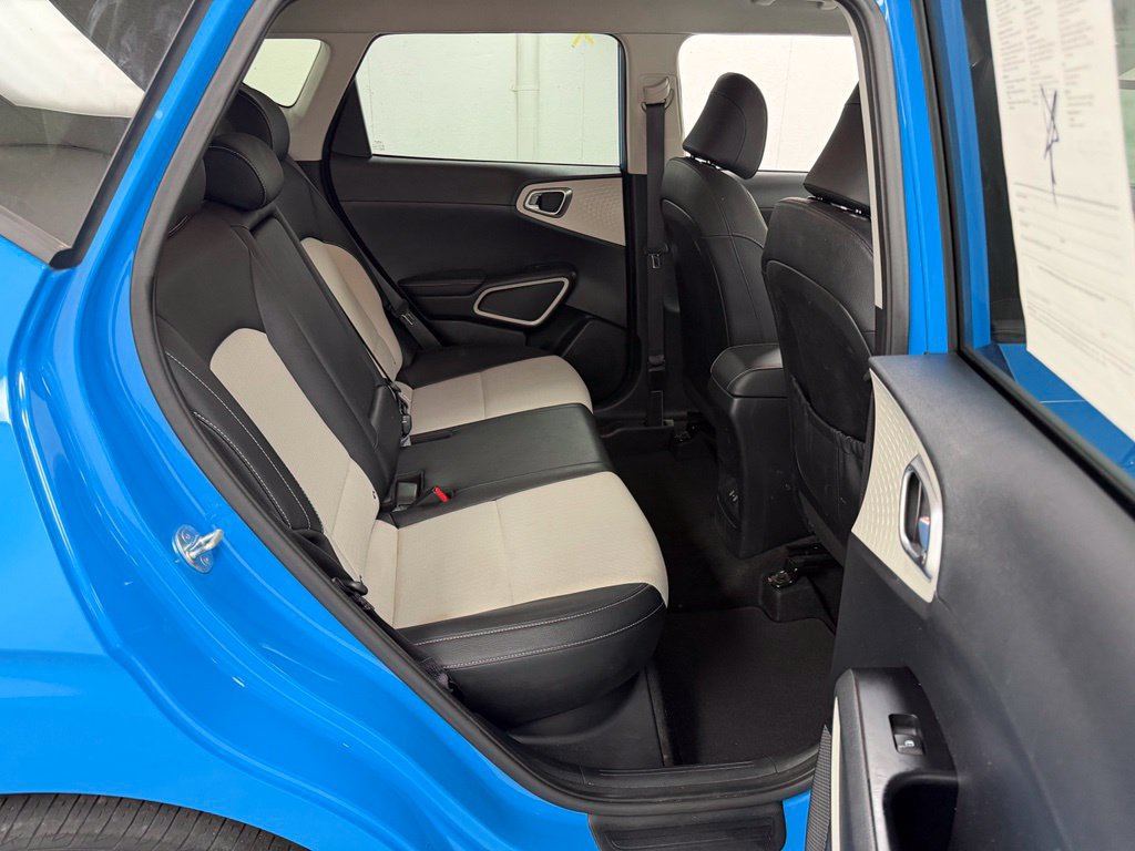 Used 2023 Kia Soul GT-Line FWD image 14