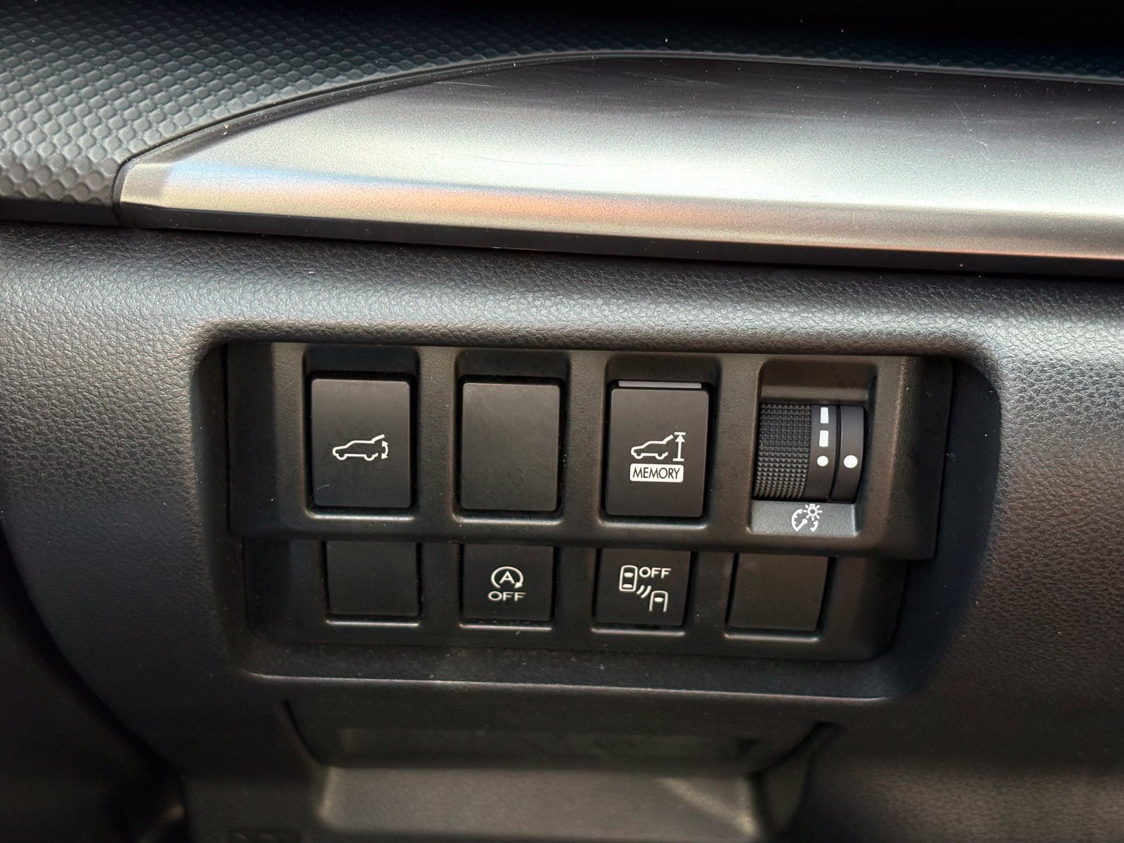 Used 2019 Subaru Forester Premium AWD/4WD image 17