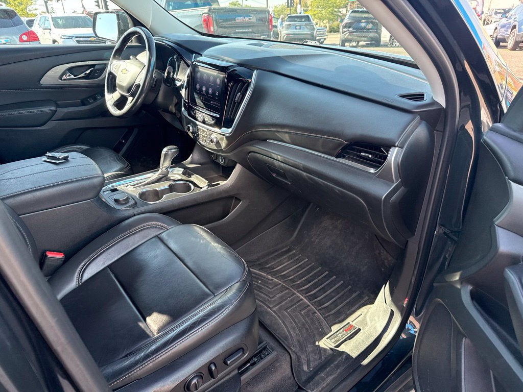 Used 2020 Chevrolet Traverse LT FWD image 37