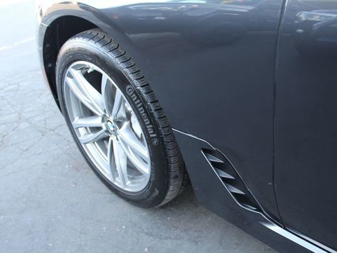 Used 2018 BMW 640i Gran Turismo xDrive image 13