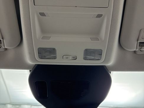 Certified 2022 Ford Escape SE w/ SE Sport Appearance Package image 25