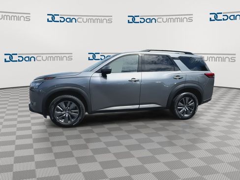 Used 2023 Nissan Pathfinder SV w/ Cargo Package AWD/4WD image 5