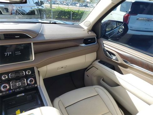 Used 2024 GMC Yukon Denali image 14