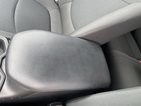 Used 2024 Toyota RAV4 LE image 38