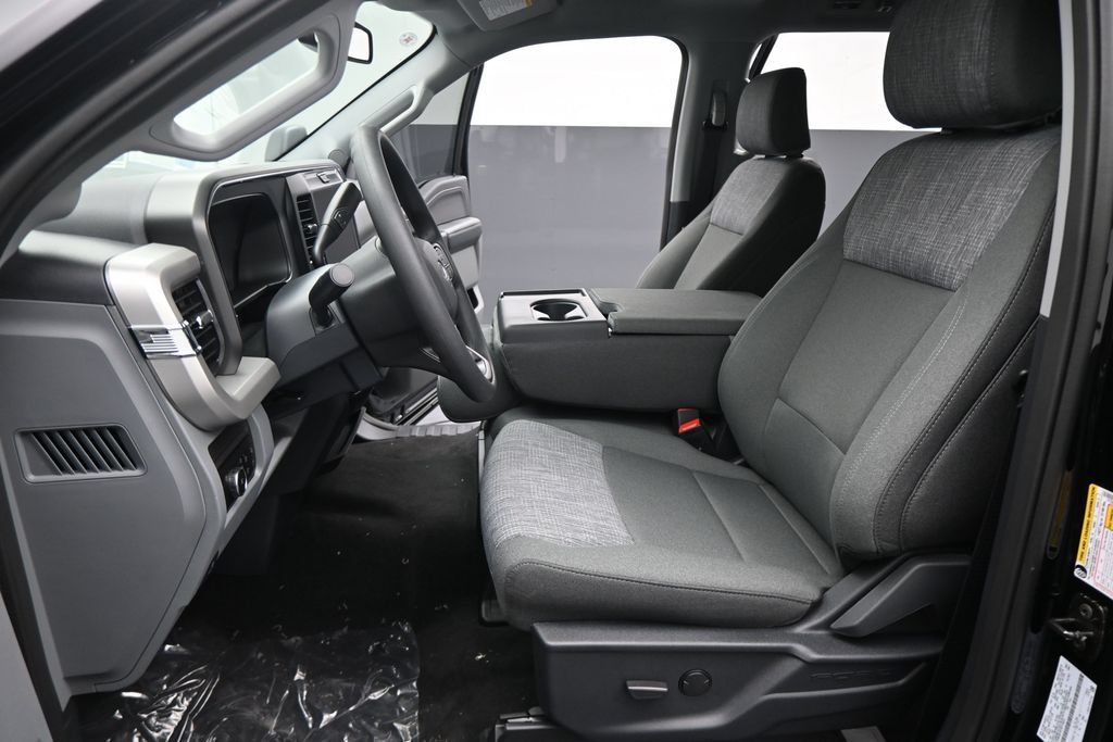 New 2026 Ford F250 XLT w/ XLT Premium Package AWD/4WD image 5