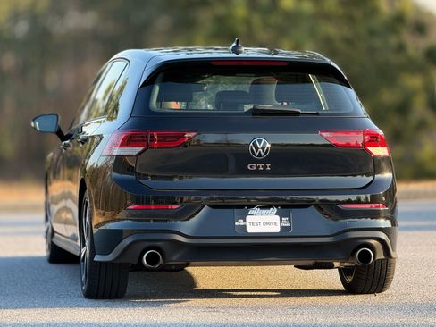 Used 2024 Volkswagen GTI SE w/ SE Leather Seats Package image 4