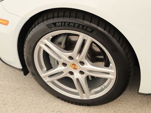 Used 2018 Porsche Panamera 4S AWD/4WD image 37