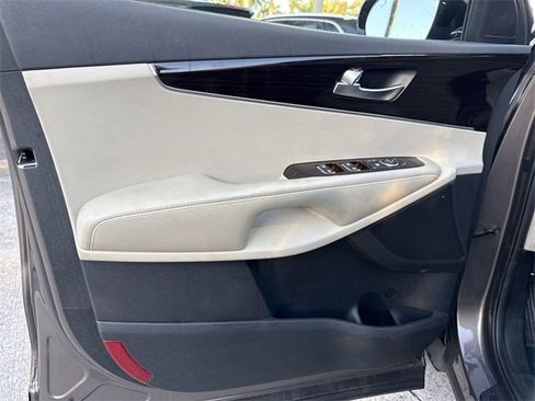 Used 2019 Kia Sorento EX image 13