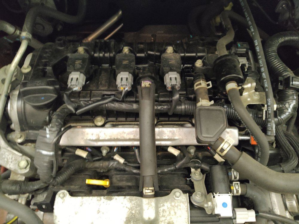 Used 2021 Nissan Versa SV FWD image 30