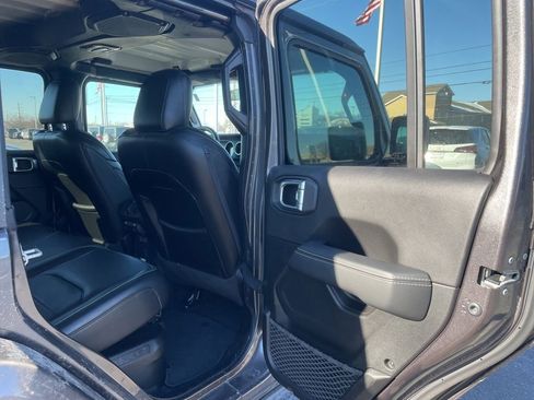 Used 2022 Jeep Wrangler Unlimited Sahara w/ Cold Weather Group image 37