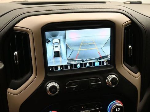 Used 2021 GMC Sierra 1500 AT4 w/ AT4 Premium Package AWD/4WD image 7