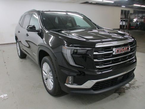 New 2026 GMC Acadia Elevation image 3