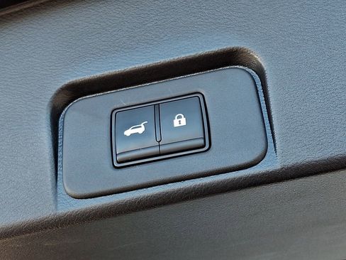 Certified 2023 Nissan Rogue SV w/ SV Premium B Package AWD/4WD image 30