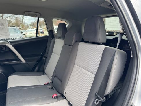 Used 2018 Toyota RAV4 LE w/ All Weather Liner Package image 36