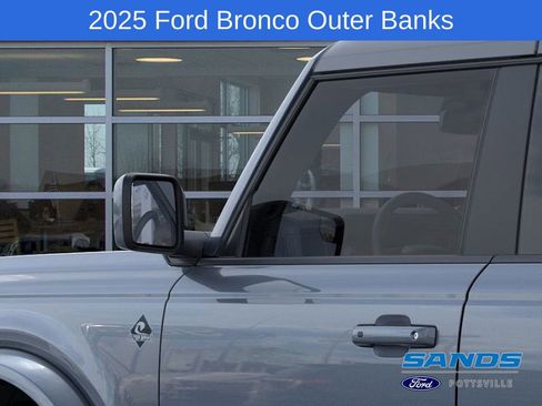 New 2025 Ford Bronco Outer Banks image 22