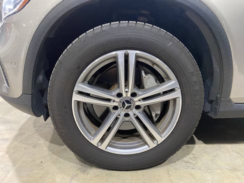 Certified 2021 Mercedes-Benz GLC 300 image 19