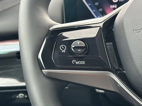 Used 2024 BMW i5 eDrive40i w/ Premium Package image 31