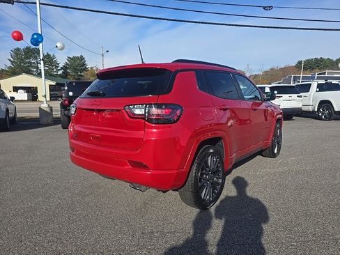 Certified 2022 Jeep Compass Limited w/ (RED) Package image 7