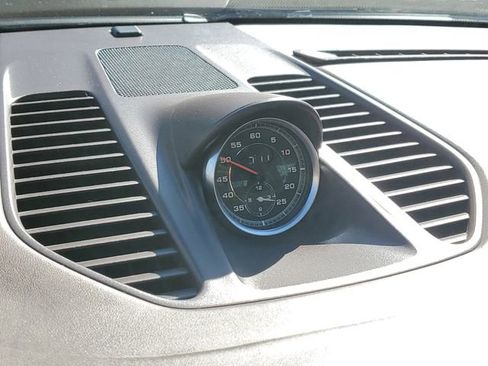 Used 2015 Porsche 911 Carrera S image 34