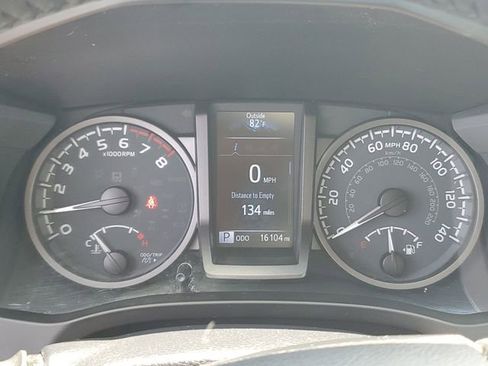 Used 2021 Toyota Tacoma TRD Sport AWD/4WD image 23