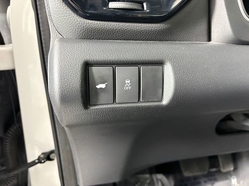 Used 2024 Honda Pilot Touring image 14