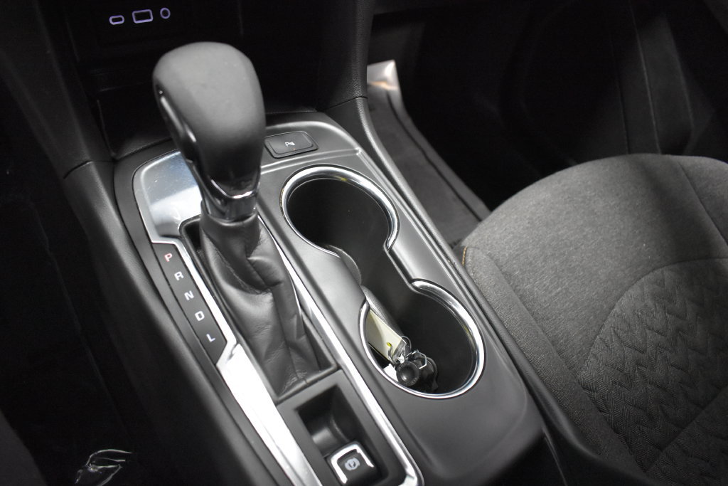Used 2024 Chevrolet Equinox LT FWD image 18