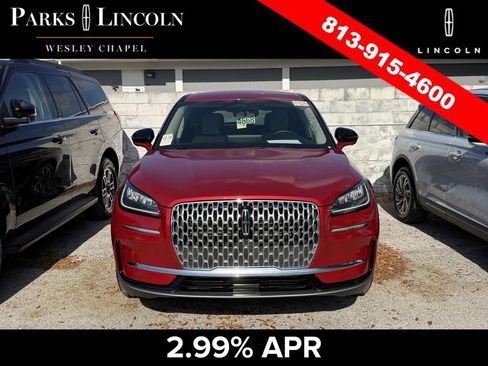 Used 2025 Lincoln Corsair AWD w/ Equipment Group 101A image 3