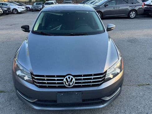 Used 2012 Volkswagen Passat 2.5 SEL Premium FWD image 9