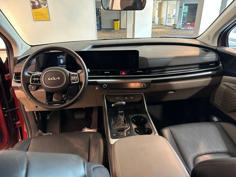 Used 2026 Kia Carnival FWD image 36