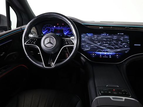 Used 2023 Mercedes-Benz EQS 580 4MATIC SUV image 39