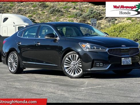 Used 2018 Kia Cadenza Limited w/ Paint Protection Package image 1