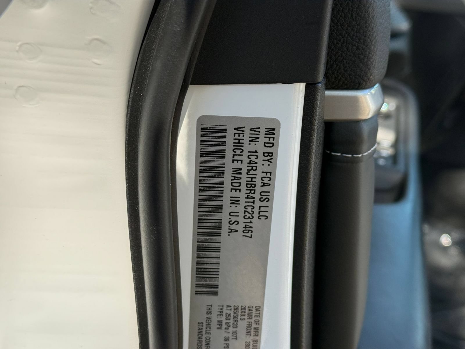 Used 2026 Jeep Grand Cherokee Limited AWD/4WD image 29