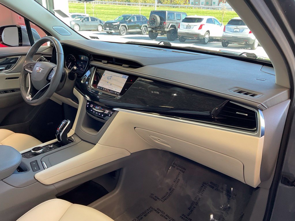 Used 2021 Cadillac XT6 Premium Luxury AWD/4WD image 19