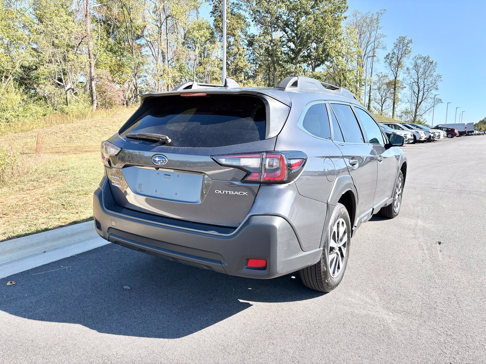 Certified 2024 Subaru Outback Premium AWD/4WD image 9